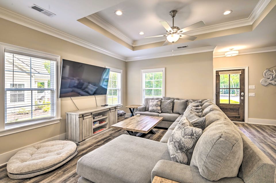 Charming Pawleys Island Home ~ 4 Mi to Beach! House in South Carolina