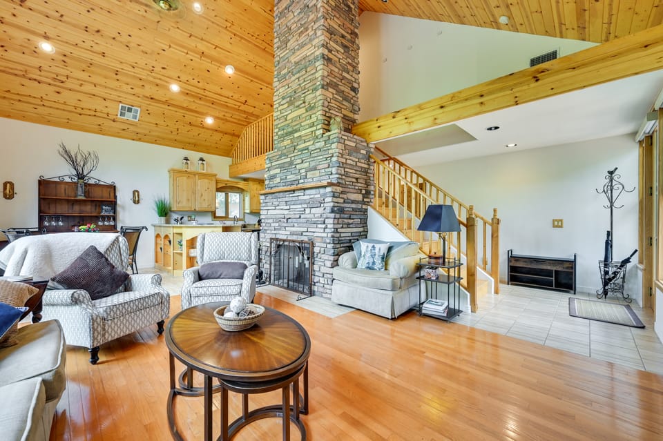 Log Cabin in Payson w/ Deck, Mtn & Creek Views House in Gila County