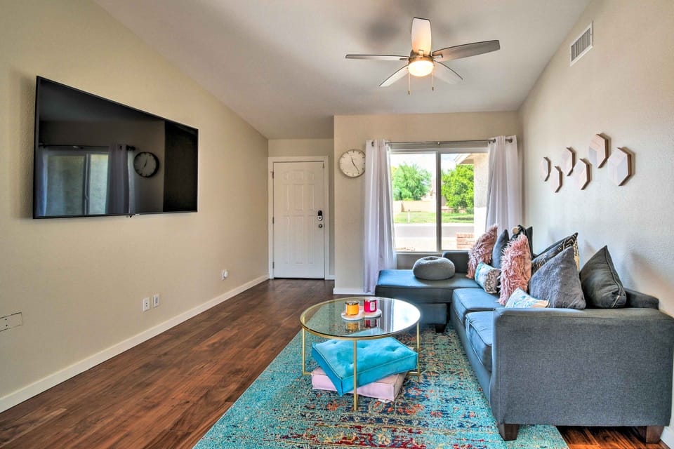 5 Mi to Spring Training! Family Haven in Glendale House in Phoenix