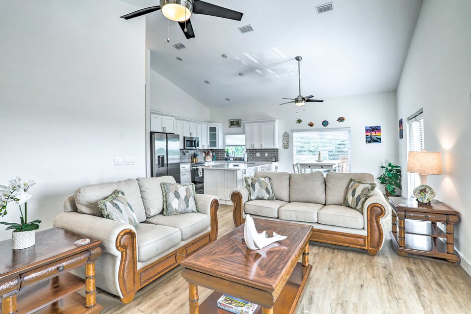 Family-Friendly Tampa Home < 3 Mi to Ocean! House in Tampa