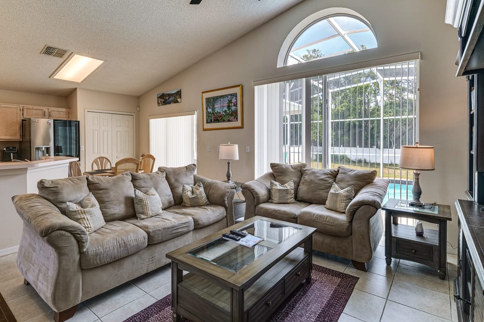< 5 Mi to Disney Parks: Spacious Home w/ Lanai House in Four Corners