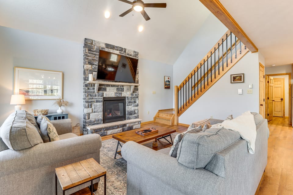 Hot Tub Soaks! Family Home 6 Mi to Big Boulder Mtn House in Kidder Township