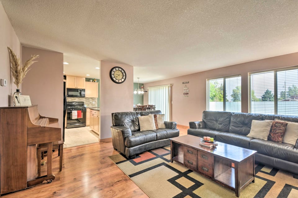 Welcoming Medford Home Near Parks & Downtown! House in Medford