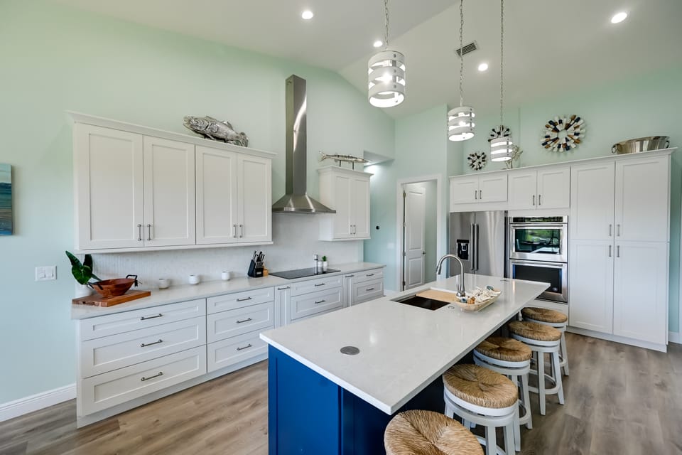 Luxurious Canal-Front Retreat w/ Game Room! House in Collier County