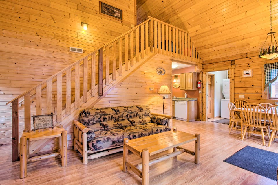 Pet-Friendly Warrens Cabin w/ Fire Pit! House in Warrens
