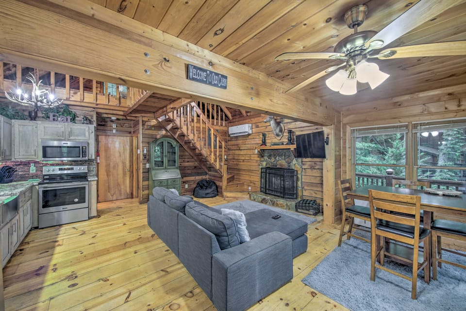 'Deer Haven' Cabin: 5 Mi to Dtwn Blue Ridge! House in Georgia