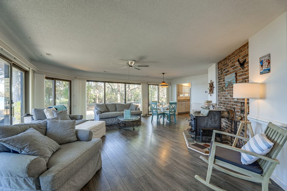 New Bern Home w/ Direct Access to Neuse River Cottage in North Carolina