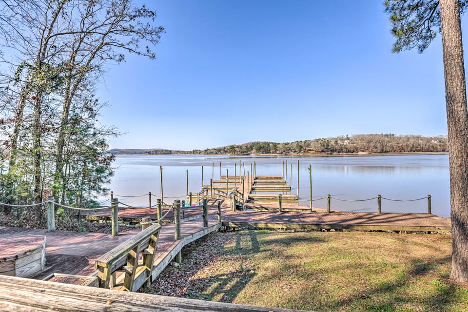 Pool & Boat Dock! Logan Martin Lake Extended Stay Apartment in Pell City