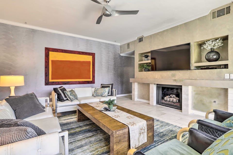 Pool, Grill & Game Room: Bermuda Dunes Oasis House in Bermuda Dunes