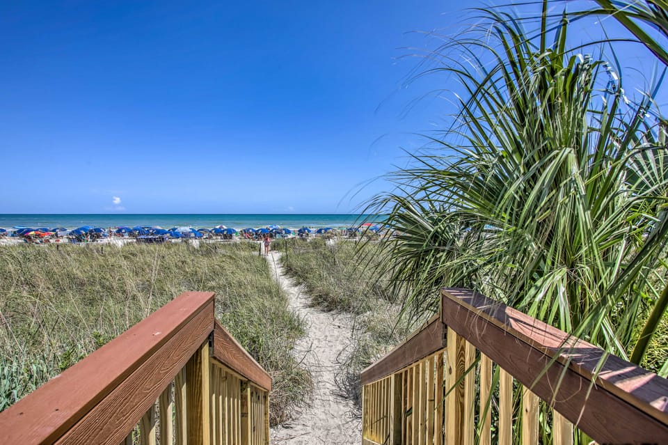 Updated North Myrtle Beach Condo w/ Lazy River! Apartment in Atlantic Beach