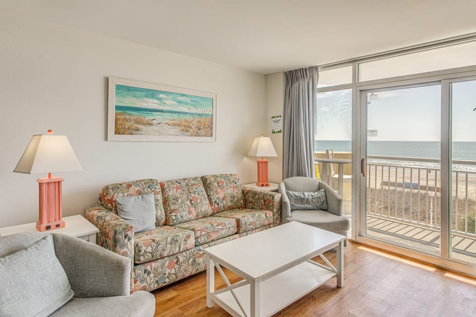 Updated North Myrtle Beach Condo w/ Lazy River! Apartment in Atlantic Beach