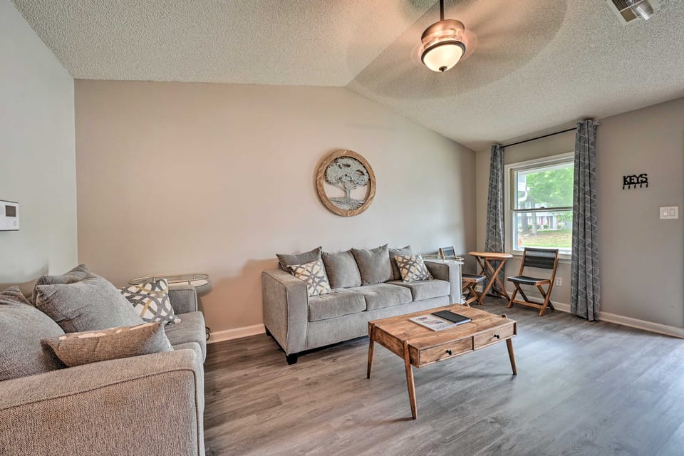 Lovely High Point Abode ~ 2 Mi to University! Apartment in High Point