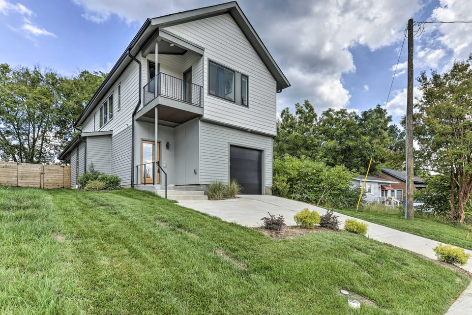 Modern Raleigh Home w/ Patio ~ 2 Mi to Downtown! House in Raleigh