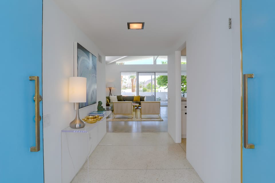 Pool Access: Mtn-View Palm Springs Condo! Apartment in Palm Springs