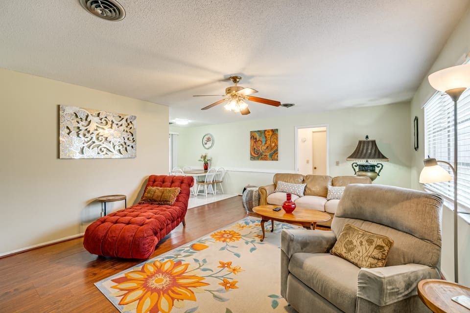 Englewood Home on Canal: Boat to Lemon Bay! House in Englewood