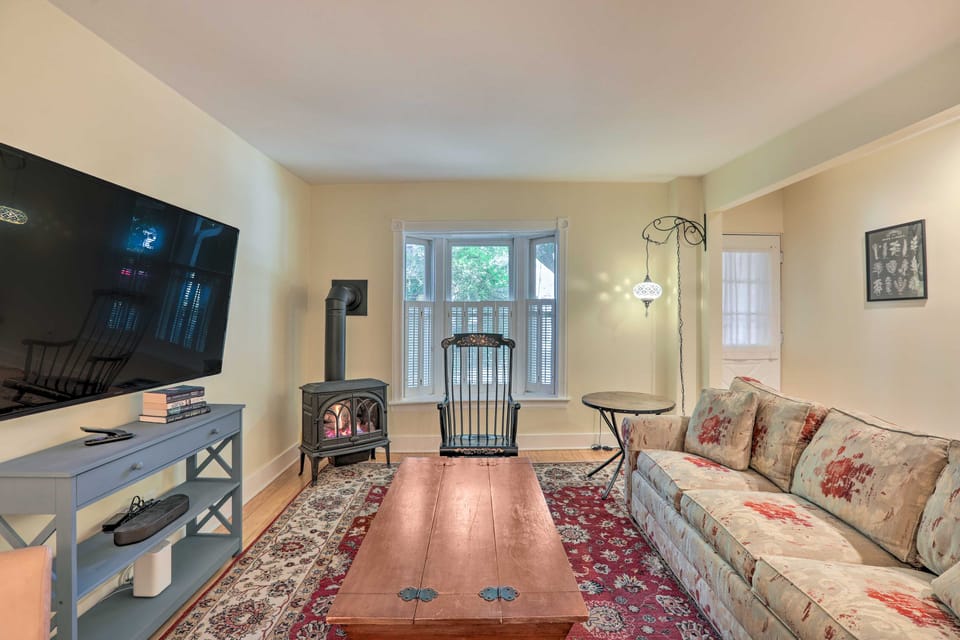 Charming Lambertville Retreat - 1 Mi to River! Apartment in New Hope