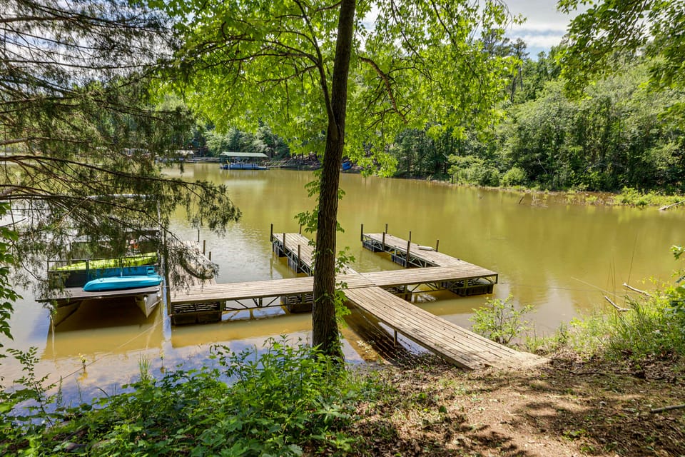 Cozy Lake Hartwell Getaway w/ Game Room! House in Lake Hartwell