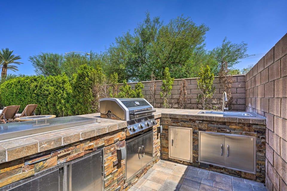 Pool & Game Room: Pet-Friendly Indio Retreat House in Indio