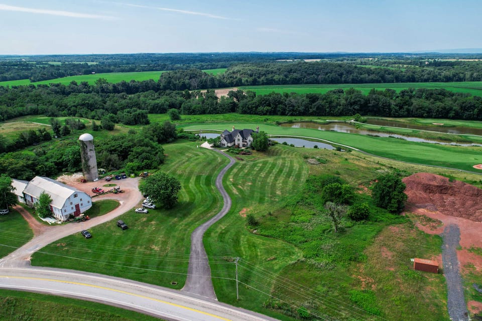 8 Mi to Dtwn: Expansive Estate in Gettysburg! House in Pennsylvania