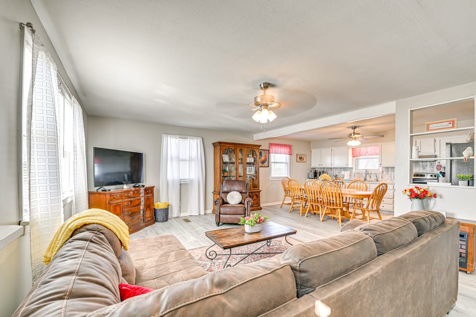 Welcoming Kentucky Home w/ Sprawling Views! House in Ohio