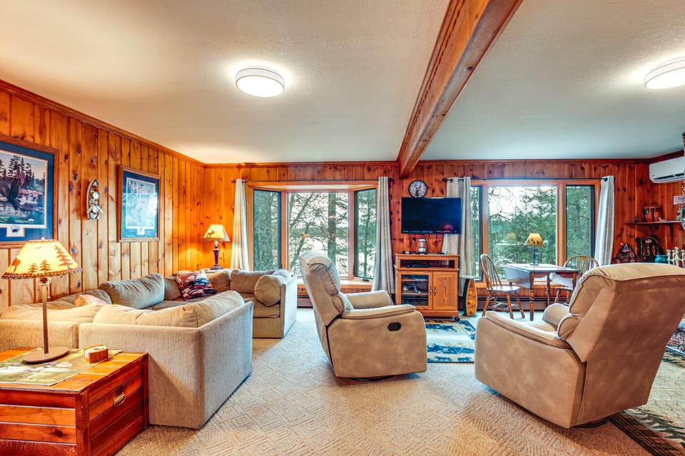 Outdoor Lover's Paradise w/ Dock & Fire Pit! House in Wisconsin