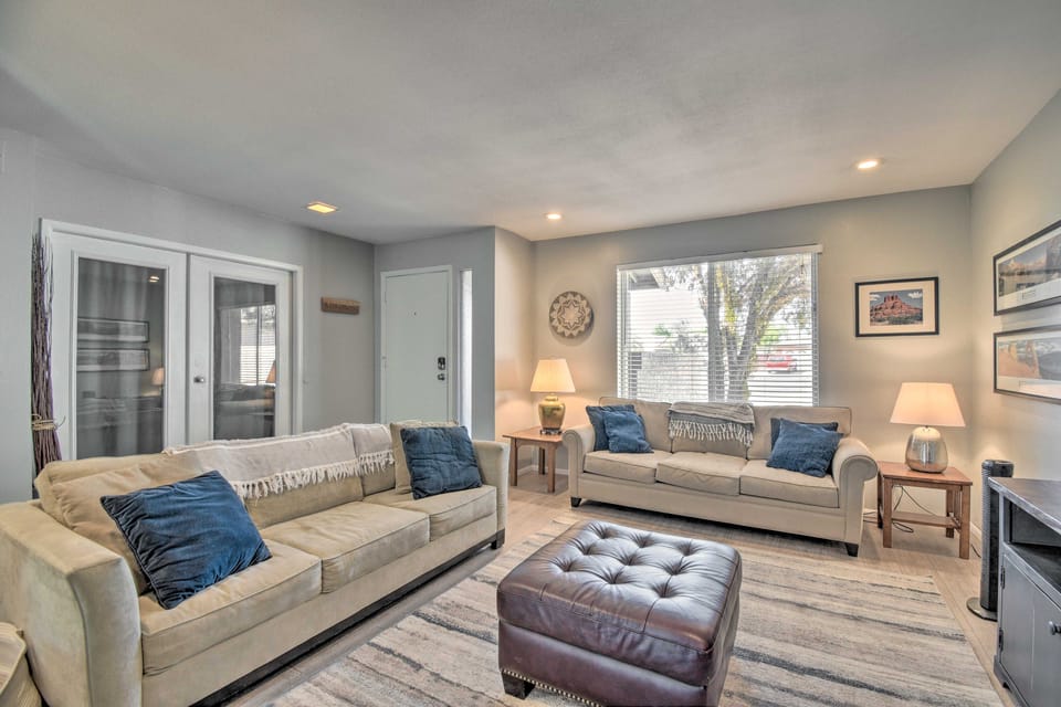 1 Mi to Dobson Ranch: Modern Escape w/ Gazebo! House in Dobson Ranch