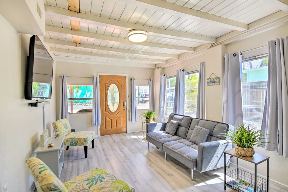 Key Largo Home w/ Dock & Private Beach Access House in Key Largo