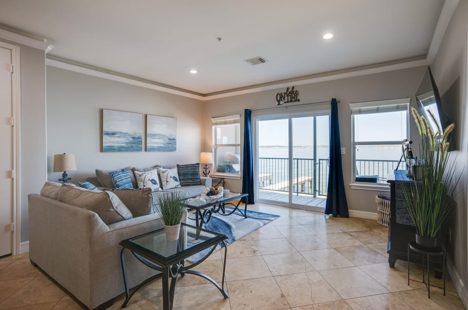 Lake Conroe Waterfront Home: Patio & Shared Pool! Apartment in Lake Conroe