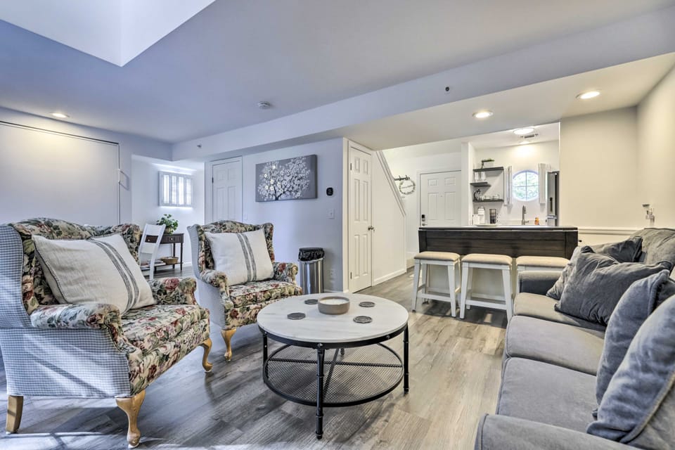 Norwich 'The Villas': Near Mohegan Sun Casino Apartment in Norwich
