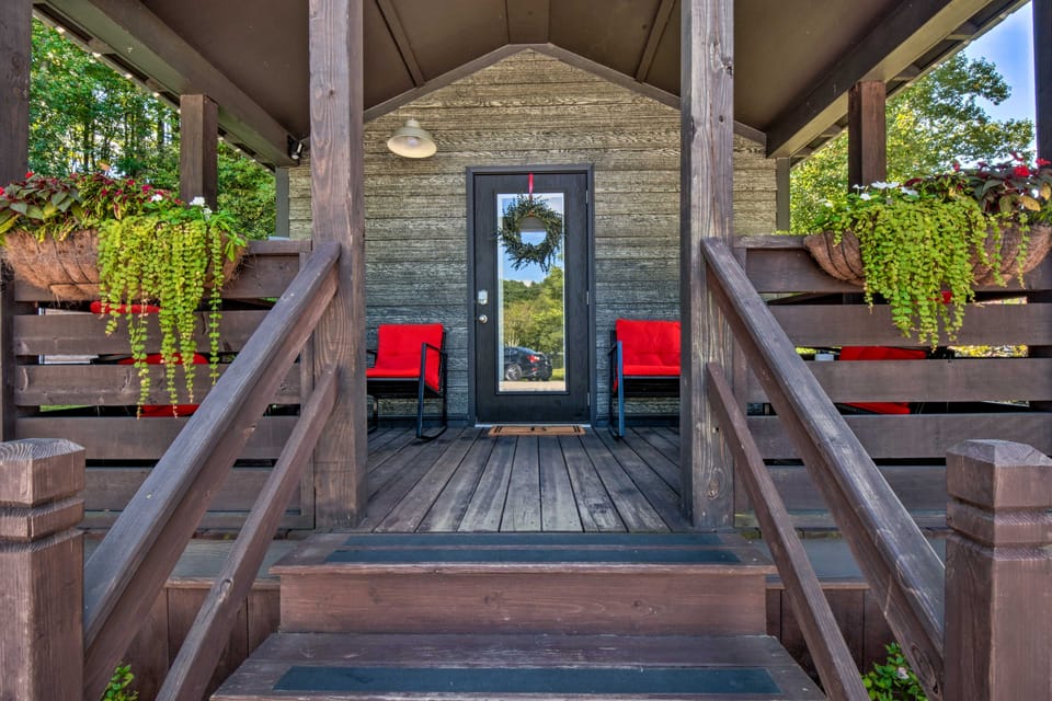 Morganton Tiny Home < 5 Mi to Blue Ridge Lake House in Georgia
