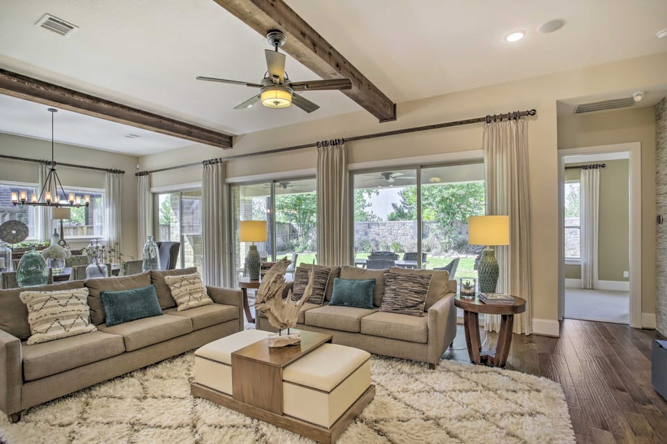 Family-Friendly Brookshire Home w/ Game Room! House in Katy