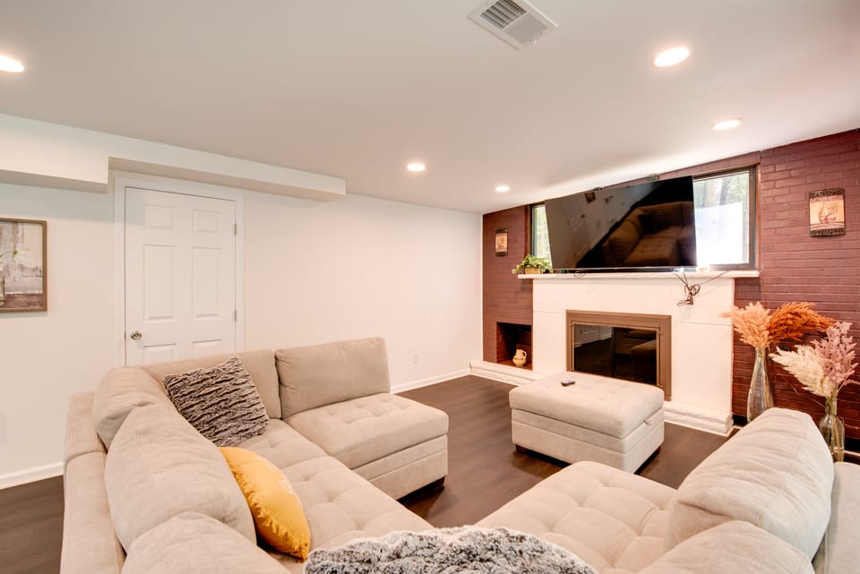 Quiet Atlanta Getaway - 16 Mi to Downtown! House in Georgia