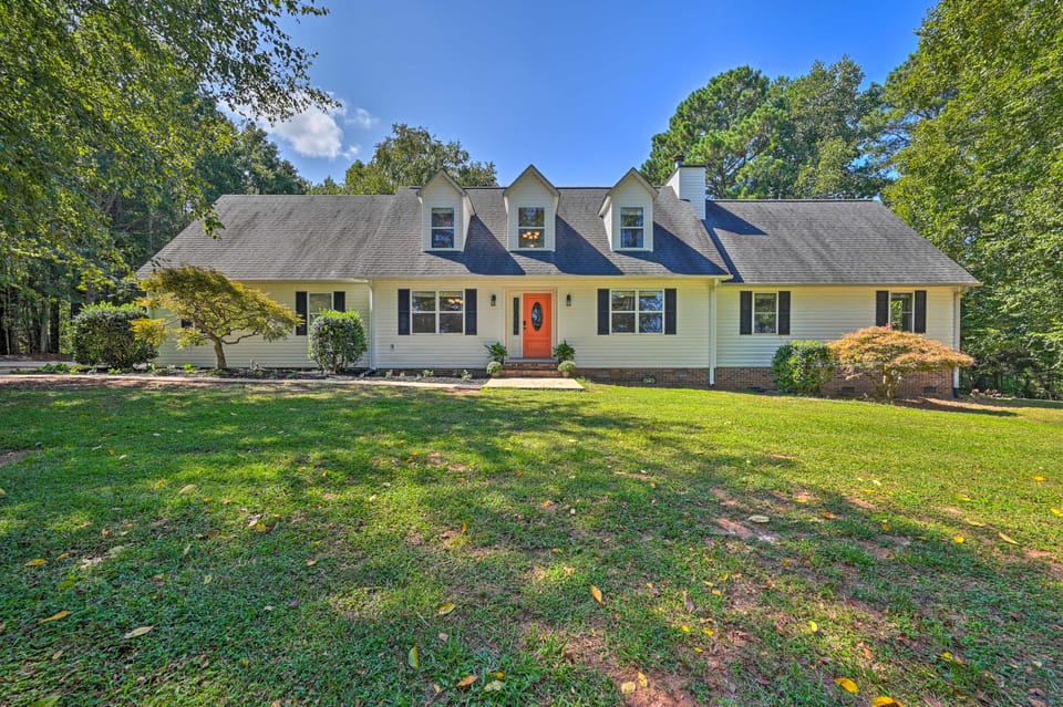 Clemson Game Day Villa Near Campus & Lakes Villa in Clemson