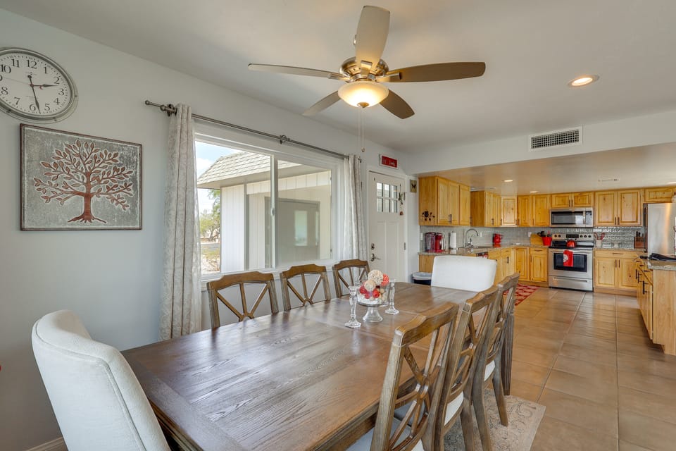 2 Mi to Lake Havasu State Park: Home w/ Pool! House in Lake Havasu City