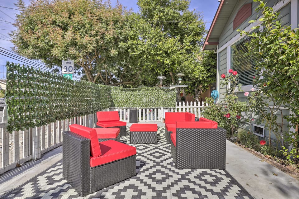 Peaceful Petaluma Getaway w/ Deck + Grill! House in Petaluma
