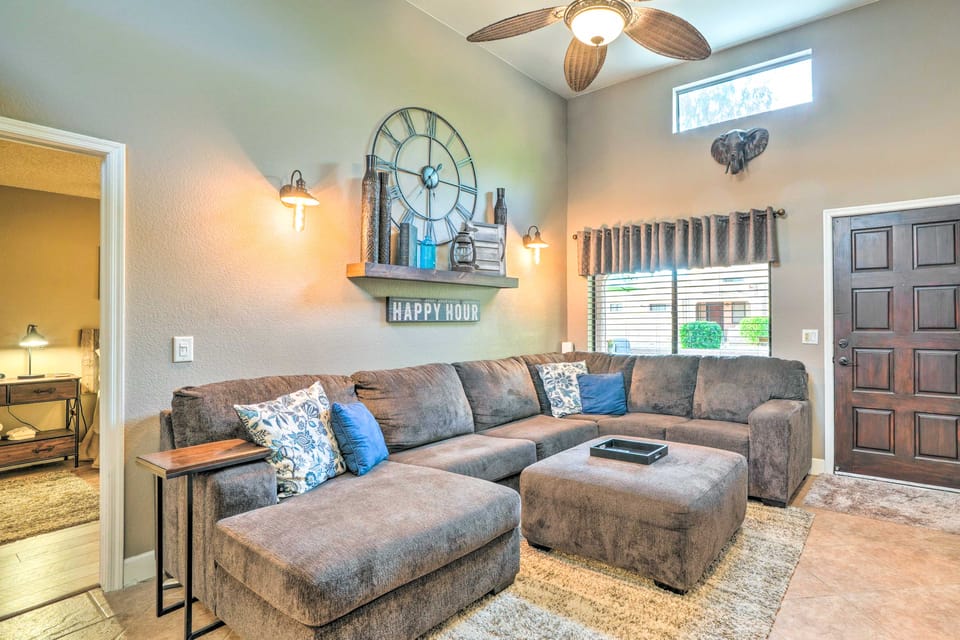 Relax Poolside! Peoria Oasis, 2 Mi to Downtown Apartment in Glendale