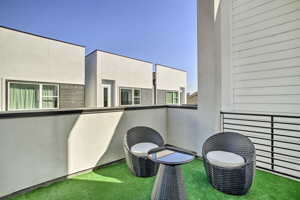 Newly-Built Luxury Galleria Area Townhome! Apartment in Houston