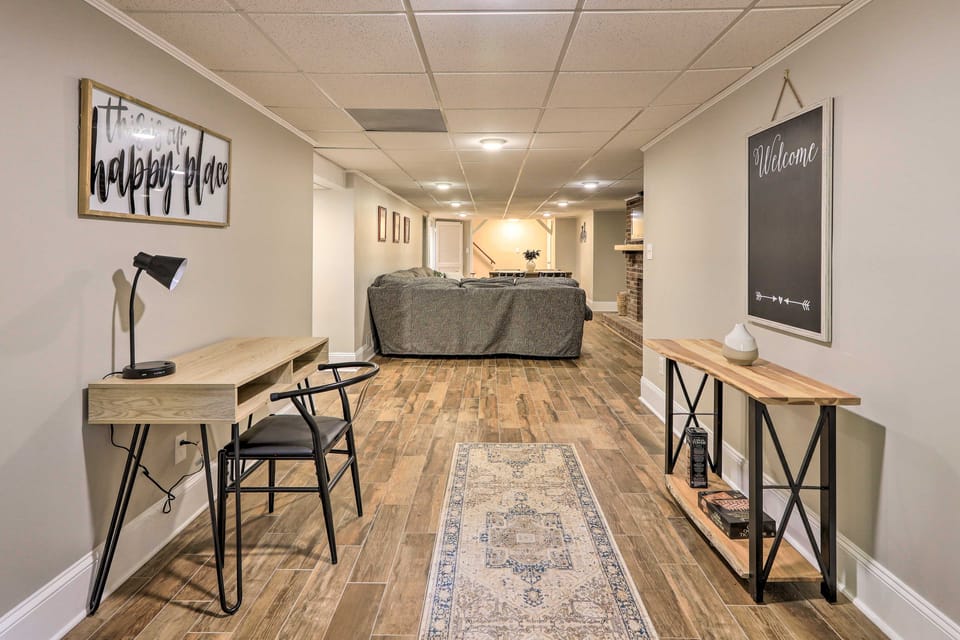 21 Mi to Atlanta: Getaway w/ Fire Pit! Apartment in Georgia
