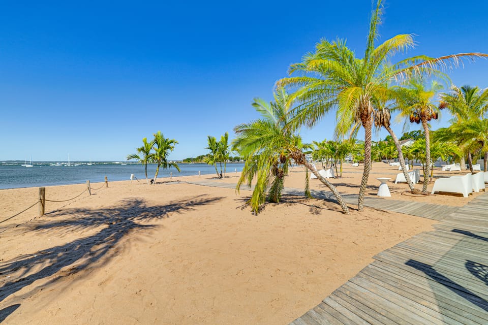 Near Yale & Lighthouse Point Beach: Home w/ Pool! House in East Haven