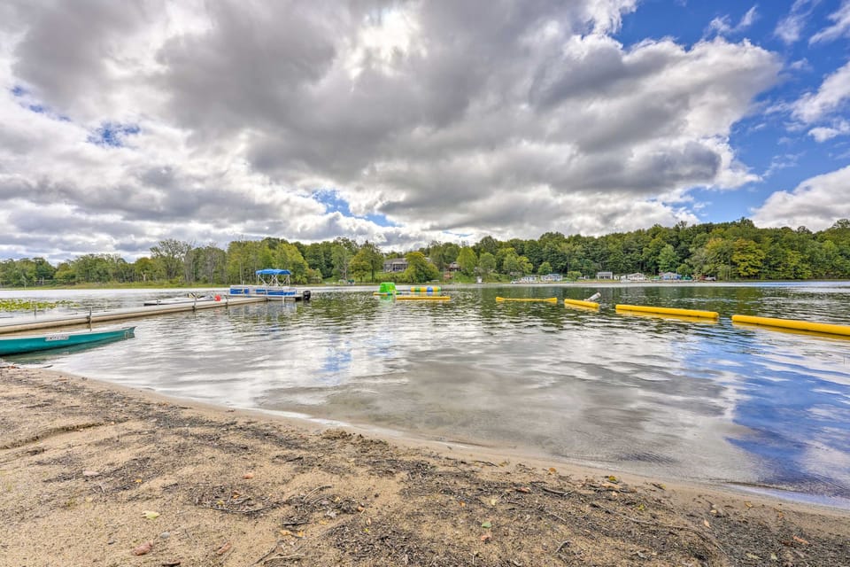 Cassopolis 'The Cabin' Retreat: Lake Access! Apartment in Michigan