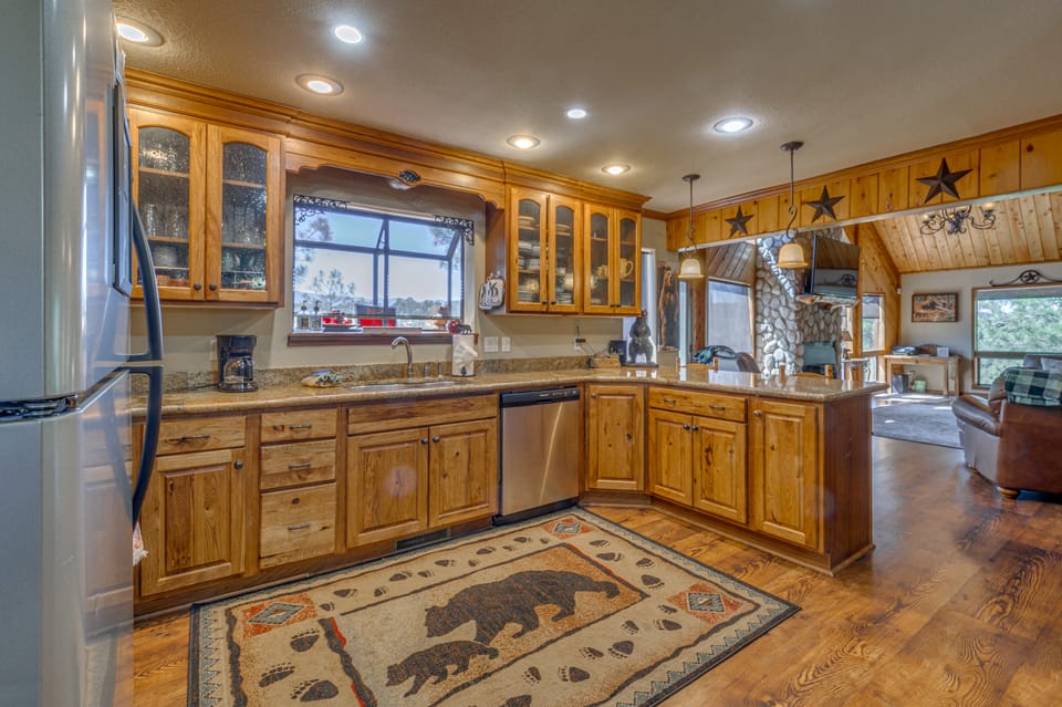 Tranquil Ruidoso Cabin w/ Private Hot Tub! House in Ruidoso