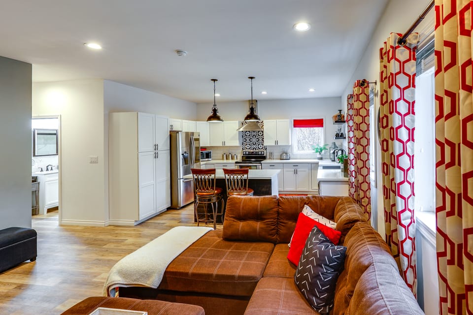 Convenient Fairbanks Guest Suite w/ Grill! Apartment in Alaska