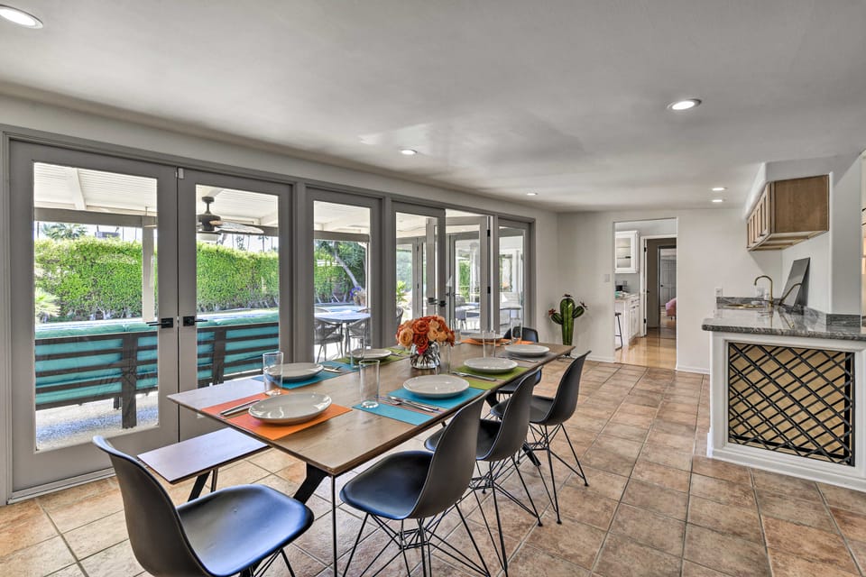 Luxe Palm Springs Home w/ Backyard Oasis! House in Palm Springs
