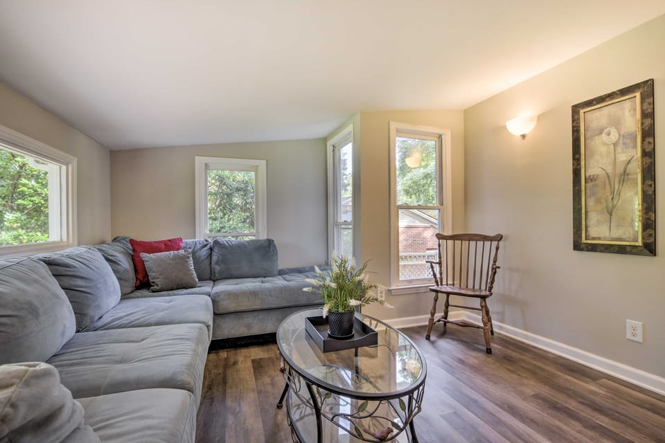 Renovated Raleigh Retreat w/ Patio in North Hills! House in Raleigh