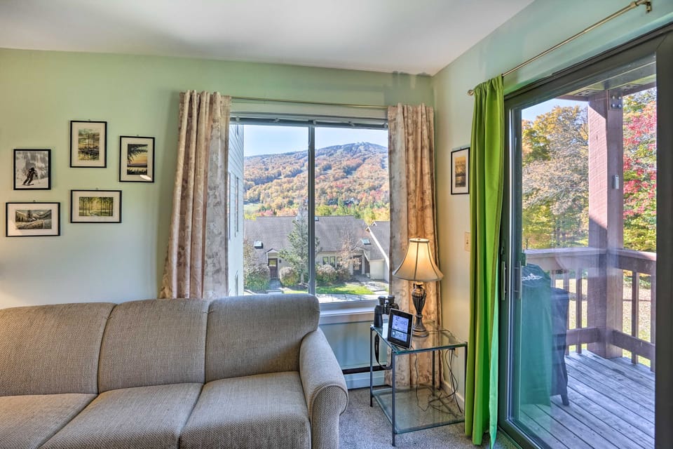 Comfortable Dover Apartment: Walk to Mt Snow! Apartment in Dover