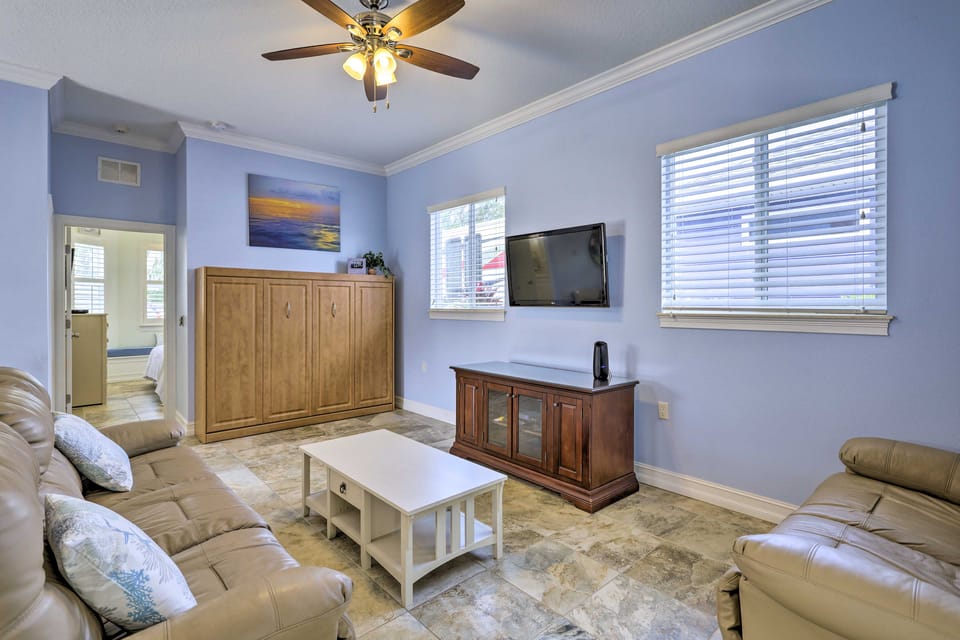 'The Shell House' in Titusville: Pool, Golf Access House in Florida