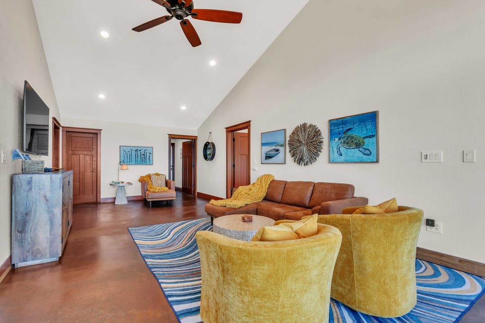 'Dream Weaver' House w/ Hot Tub & Ocean View! House in Mendocino County