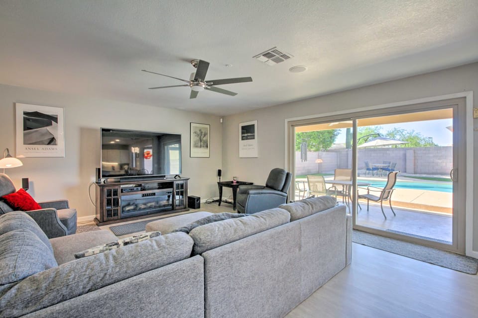 Pool, Hot Tub & Pickleball Nearby! Scottsdale Home House in Scottsdale