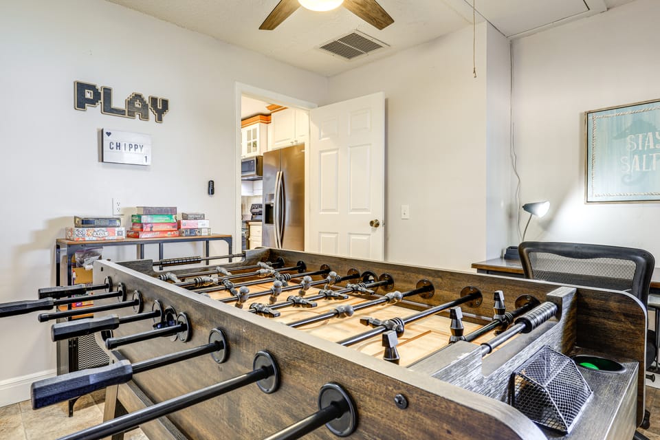 Pool + Game Room: Family-Friendly Stuart Oasis! House in Jensen Beach