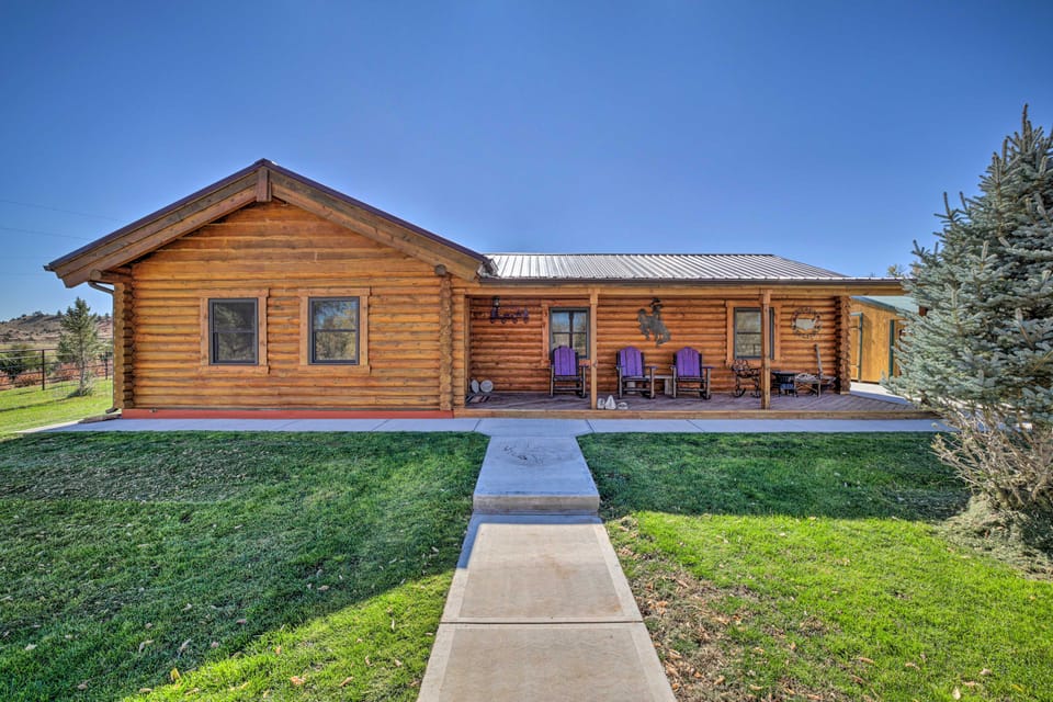 Remote Cabin w/ Gas Stove < 7 Mi to Town! House in Wyoming